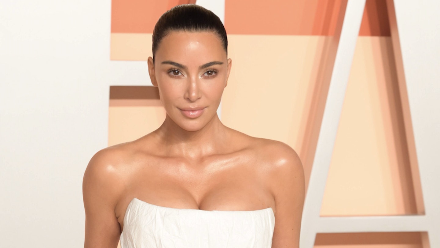 Kim Kardashian’s Balenciaga Gown For The Vanity Fair Oscar Party Was Surprisingly Low-Key
