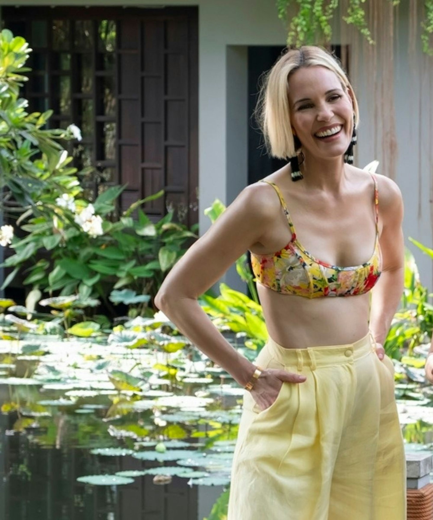 the white lotus season 3 fashion Kate wearing a Zimmermann set
